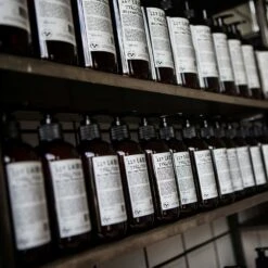 L:A Bruket 069 Lemongrass Nestesaippua 240 Ml -Lastenhuoneen sisustus la bruket nestesaippua 250ml sitruunaruoho 2 1