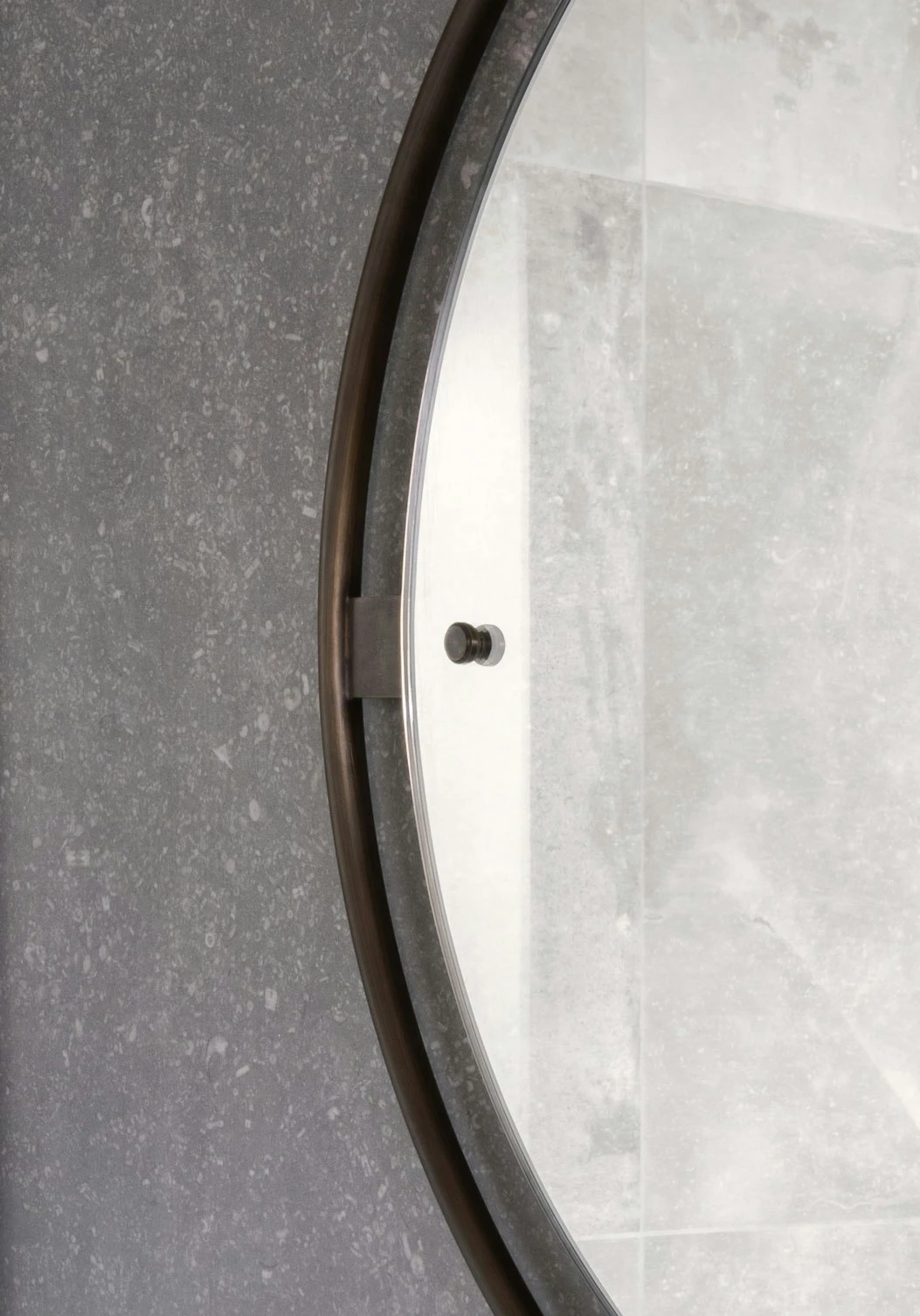 Menu Nimbus Mirror Ø60, Bronze Brass 5 Menu Nimbus Mirror Ø60, Bronze Brass - Image 3