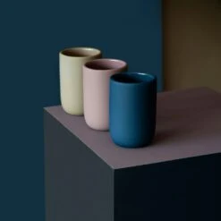 Mette Ditmer Lotus Vessaharja, Blush 7 Mette Ditmer Lotus Vessaharja, Blush -Lastenhuoneen sisustus mette ditmer lotus hammasharjanpidike 2 4