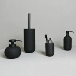 Mette Ditmer Lotus Hammasharjanpidike, Musta 11 Mette Ditmer Lotus Hammasharjanpidike, Musta -Lastenhuoneen sisustus mette ditmer lotus hammasharjanpidike 8