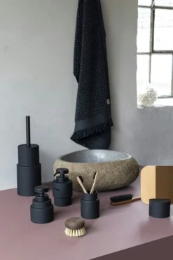 Mette Ditmer Shades Vessaharja, Musta -Lastenhuoneen sisustus mette ditmer shades vessaharja 6