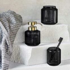 Mette Ditmer Vision Hammasharjanpidike, Musta -Lastenhuoneen sisustus mette ditmer vision 19