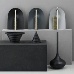 Normann Copenhagen Ballo WC-harja 50 Cm, Musta -Lastenhuoneen sisustus normann copenhagen ballo wc harja 50 cm musta 3 1