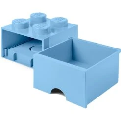 Room Copenhagen LEGO® Säilytys Laatikolla 4 Nuppia, Light Royal Blue 10 Room Copenhagen LEGO® Säilytys Laatikolla 4 Nuppia, Light Royal Blue -Lastenhuoneen sisustus room copenhagen lego brick drawer 4 red 11