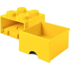 Room Copenhagen LEGO® Säilytys Laatikolla 4 Nuppia, Keltainen 10 Room Copenhagen LEGO® Säilytys Laatikolla 4 Nuppia, Keltainen -Lastenhuoneen sisustus room copenhagen lego brick drawer 4 red 24