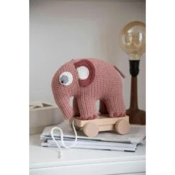 Sebra Fanto The Elephant Vedettävä Lelu Virkattu, Classic Grey -Lastenhuoneen sisustus sebra fanto the elephant crochet pull along toy 2