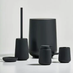 Zone Denmark Nova One Saippua-annostelija, Tummansininen 9 Zone Denmark Nova One Saippua-annostelija, Tummansininen -Lastenhuoneen sisustus zone denmark nova one saippua annostelija 1 1